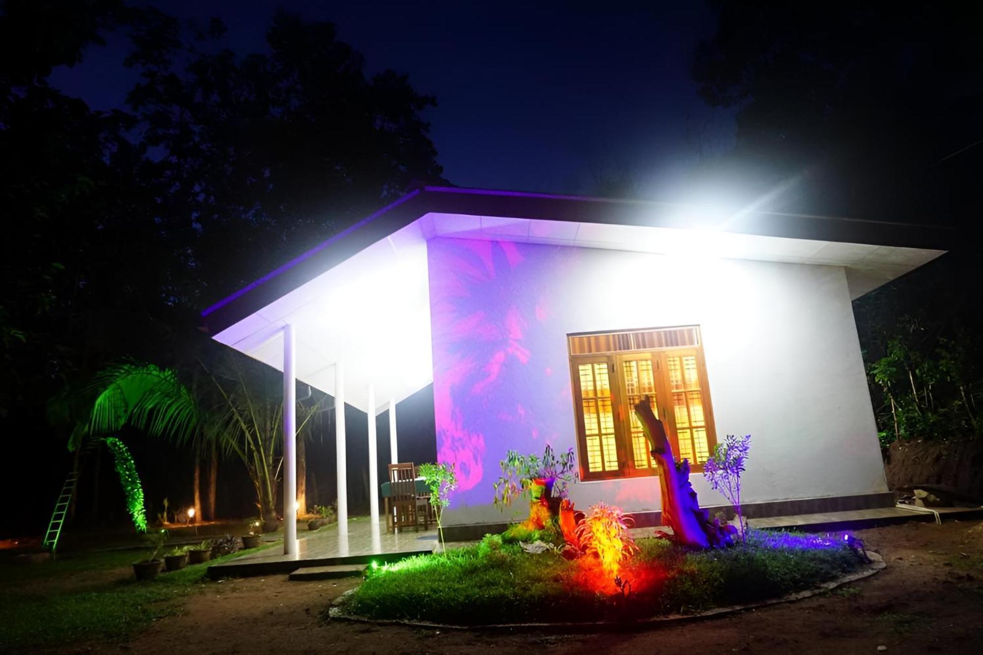 Little Ele Safari Lodge Udawalawe Luaran gambar