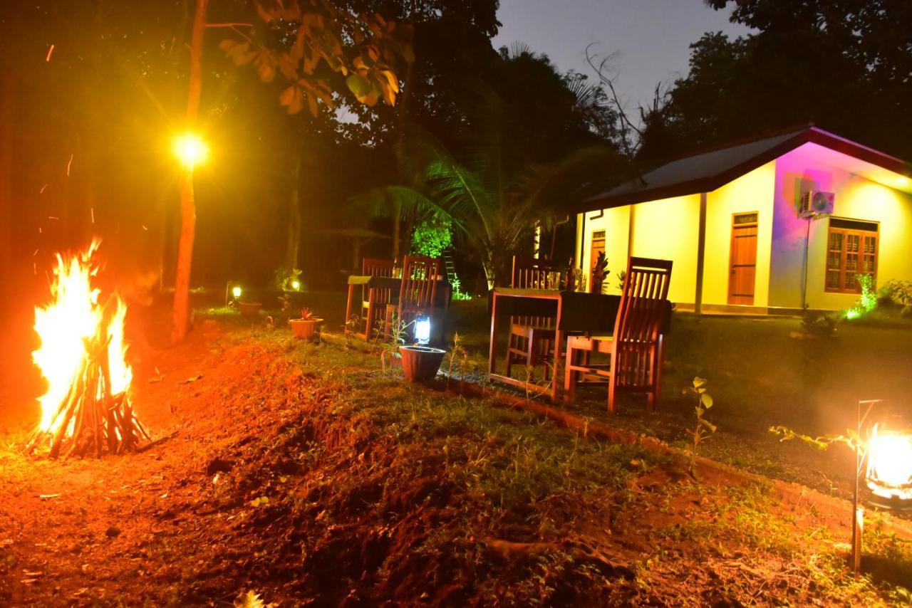 Little Ele Safari Lodge Udawalawe Luaran gambar
