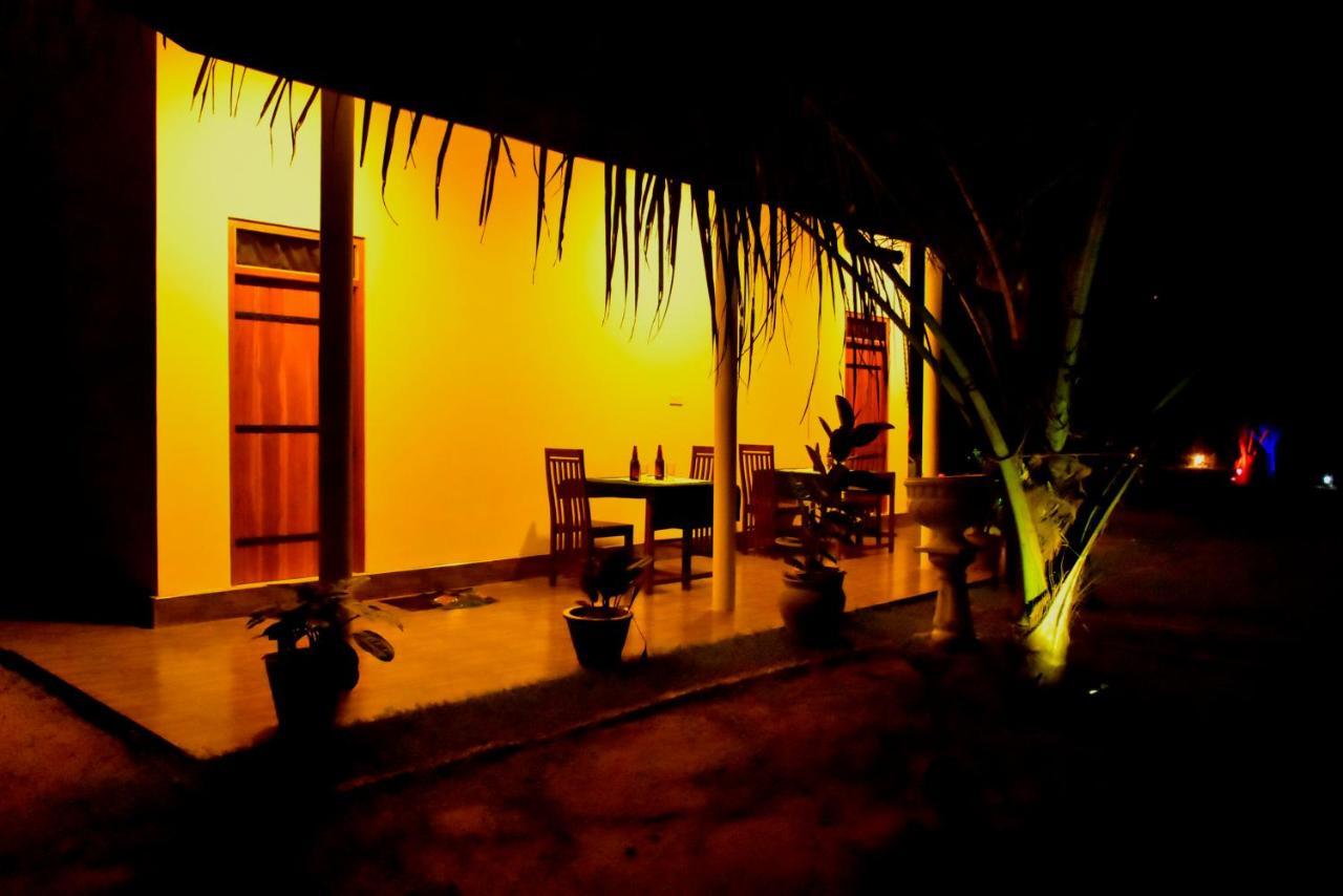 Little Ele Safari Lodge Udawalawe Luaran gambar